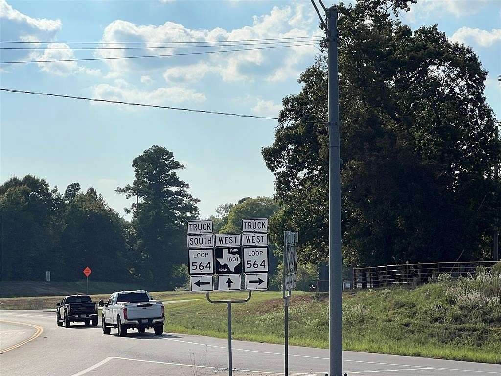 4.42 Acres of Land for Sale in Mineola, Texas