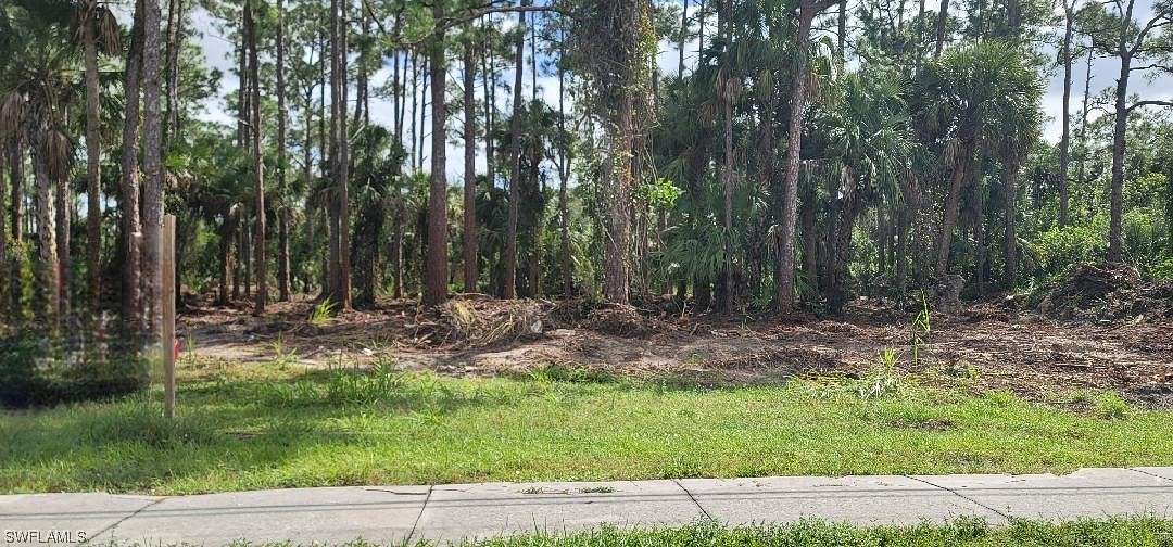 0.505 Acres of Residential Land for Sale in Lehigh Acres, Florida