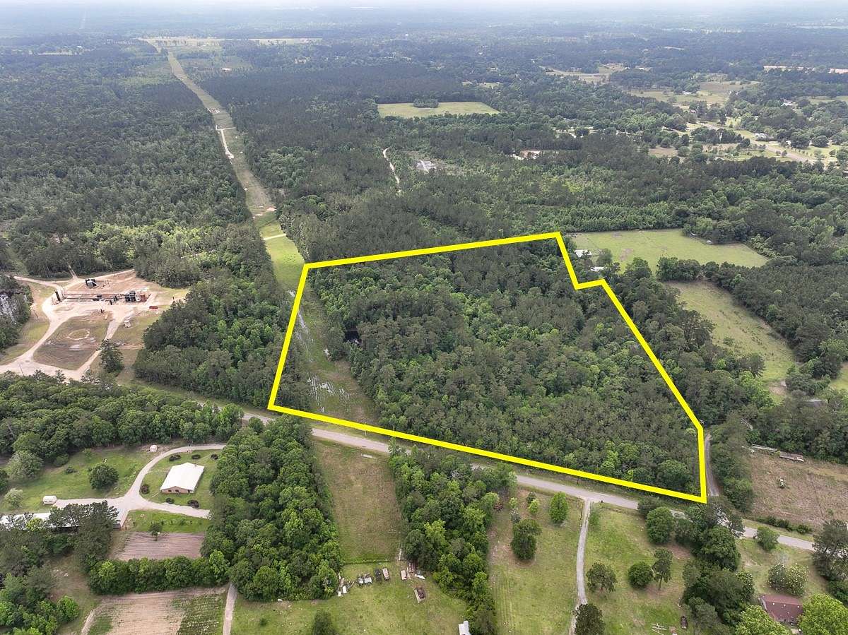 25 Acres of Recreational Land for Sale in Silsbee, Texas