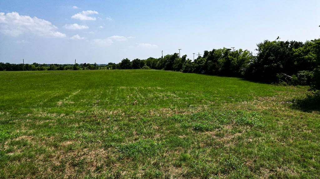7.6 Acres of Recreational Land for Sale in Navasota, Texas