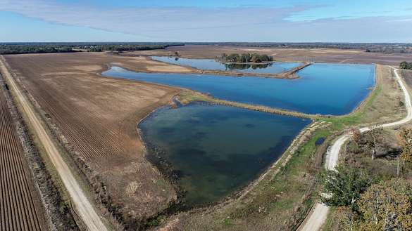 1,294 Acres of Land for Sale in Clarksville, Texas