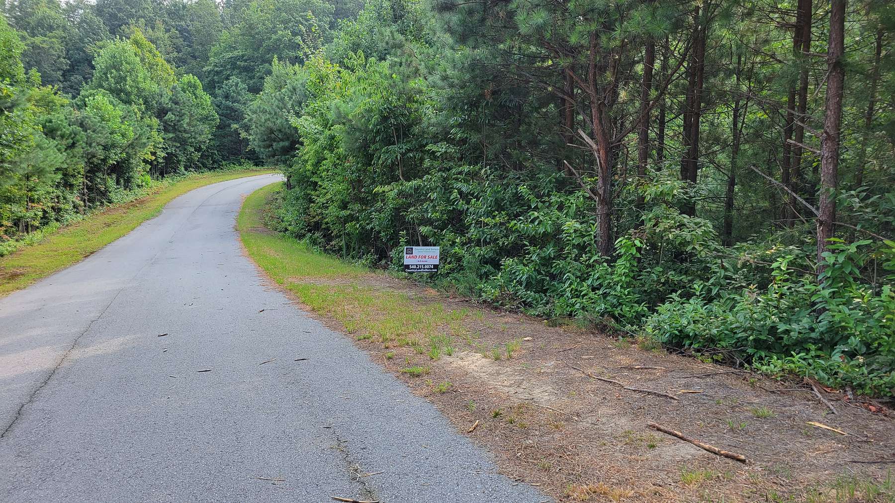 6.5 Acres of Recreational Land for Sale in North Wilkesboro, North