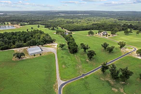 26 Acres of Recreational Land & Farm for Sale in Brownsboro, Texas