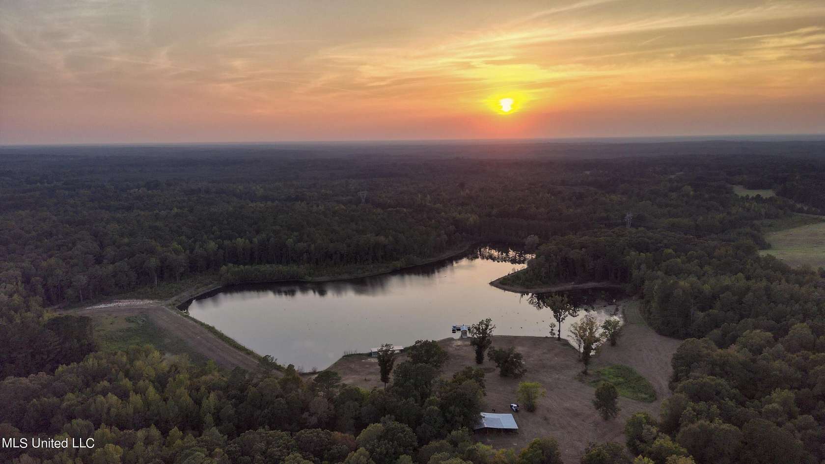 652 Acres of Land for Sale in Camden, Mississippi