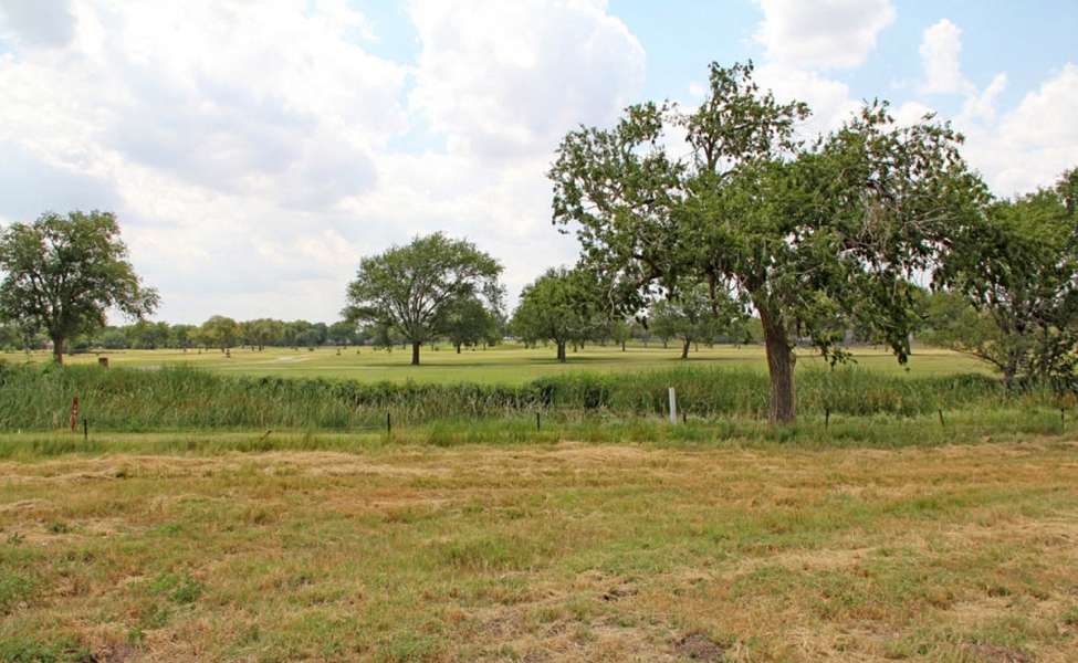 4 Acres of Land for Sale in Canyon, Texas