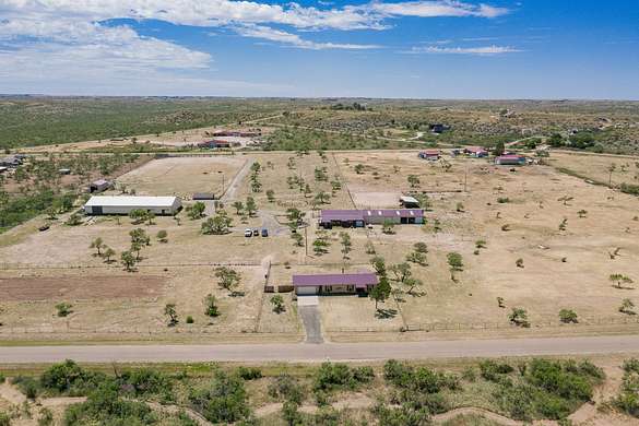 15.9 Acres of Improved Land for Sale in Amarillo, Texas