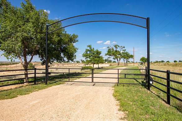 337 Acres of Land for Sale in Clarendon, Texas