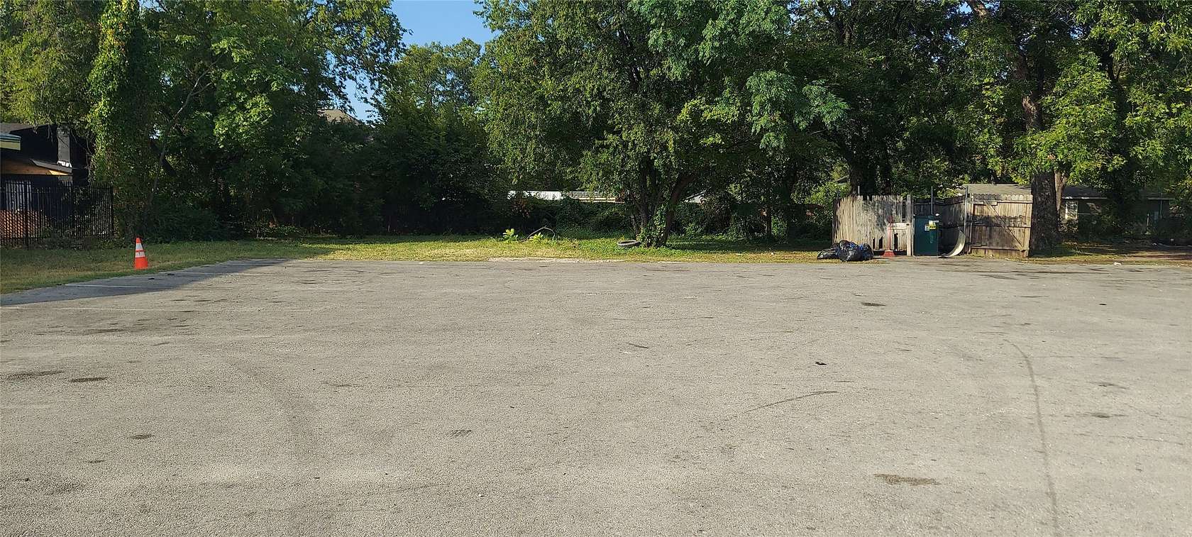 0.24 Acres of Commercial Land for Sale in Dallas, Texas