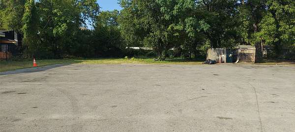 0.24 Acres of Commercial Land for Sale in Dallas, Texas
