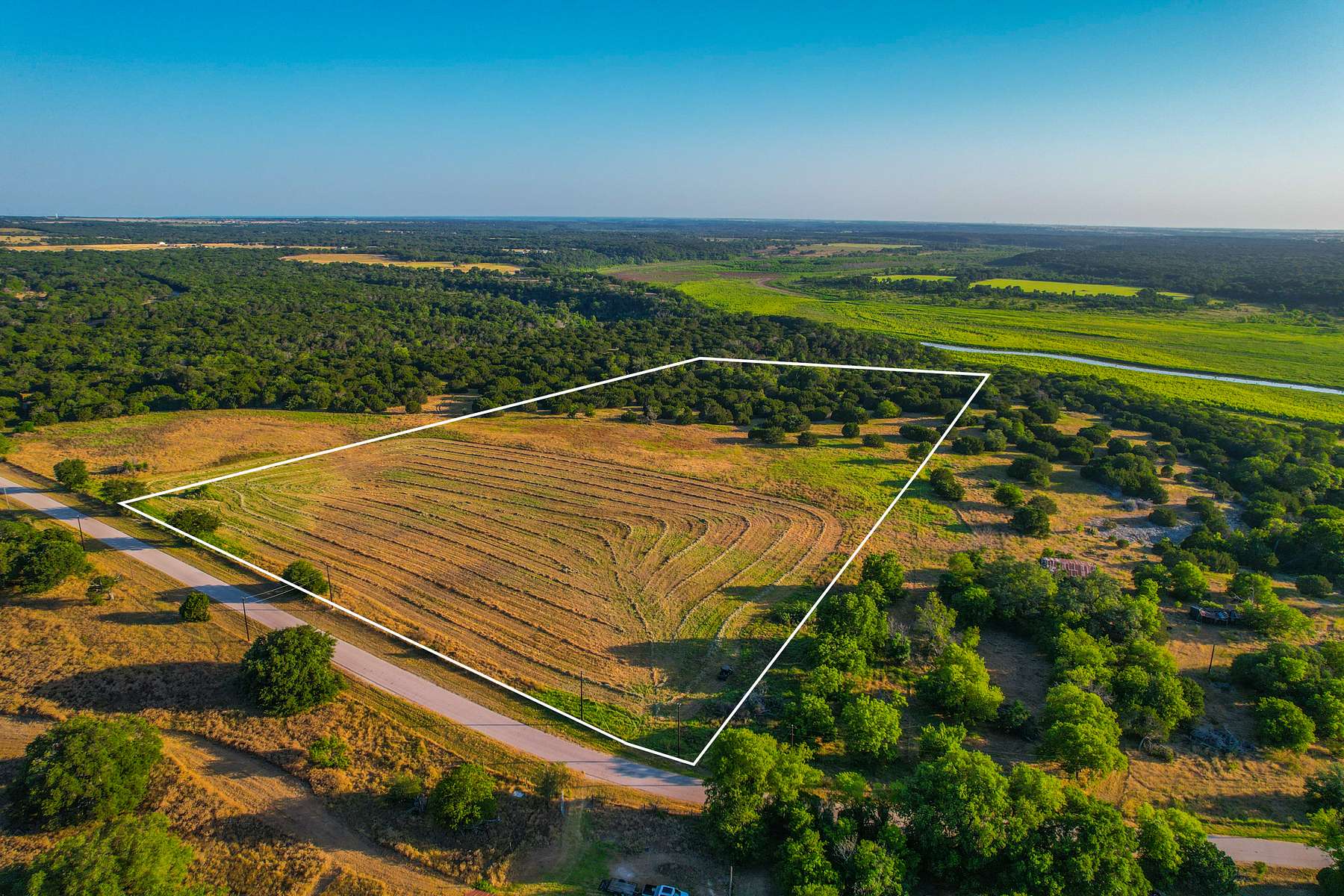 15.9 Acres of Land for Sale in Moody, Texas