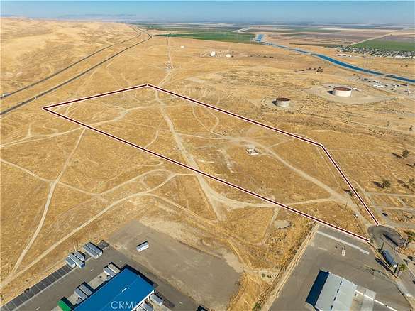 19.9 Acres of Commercial Land for Sale in Kettleman City, California