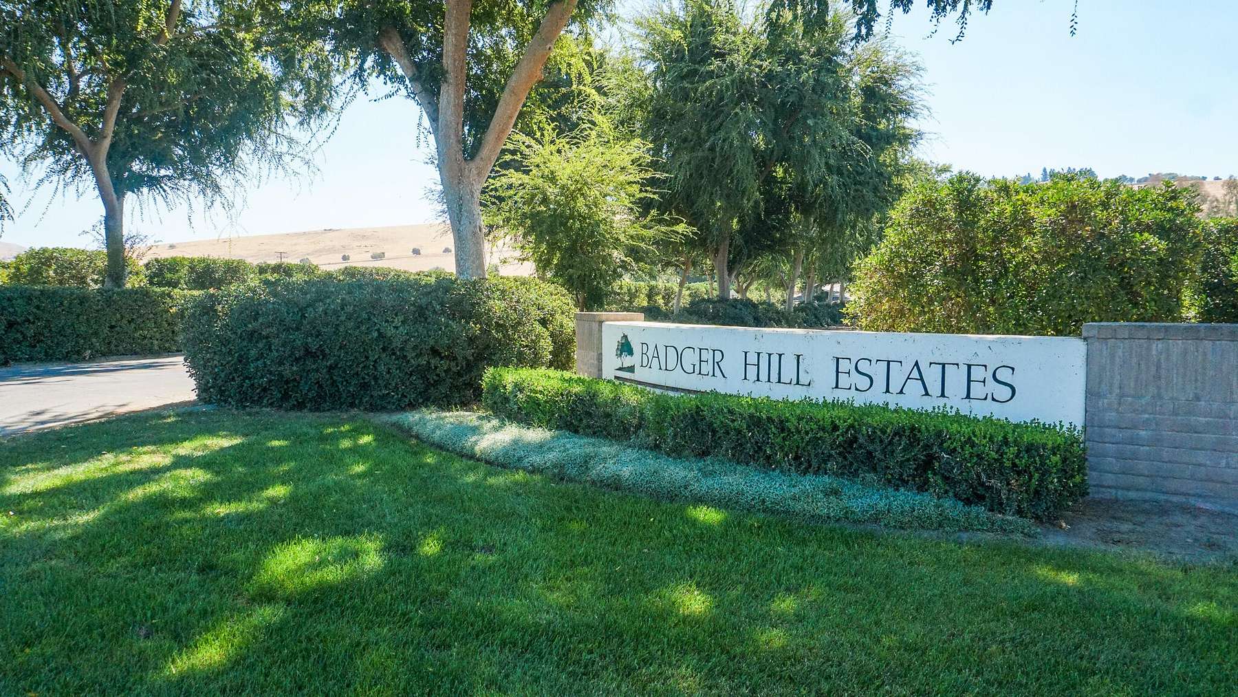 1.1 Acres of Residential Land for Sale in Exeter, California