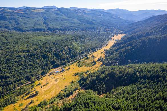 554 Acres of Recreational Land & Farm for Sale in Dorena, Oregon