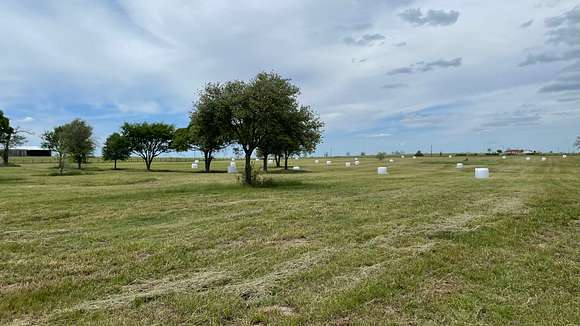 15 Acres of Recreational Land for Sale in Hempstead, Texas