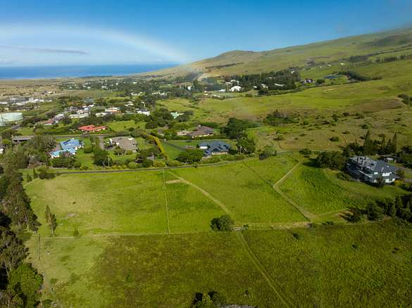 7 Acres of Recreational Land for Sale in Waimea, Hawaii