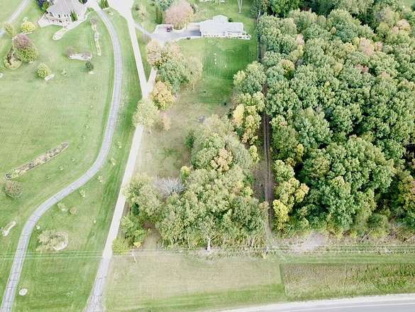 1 Acre of Residential Land for Sale in Sullivan, Wisconsin