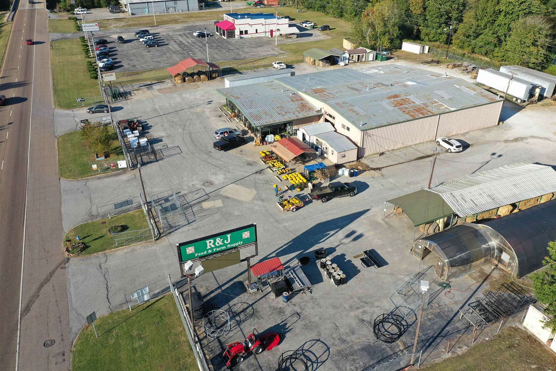 2.4 Acres of Commercial Land for Sale in Jackson, Tennessee