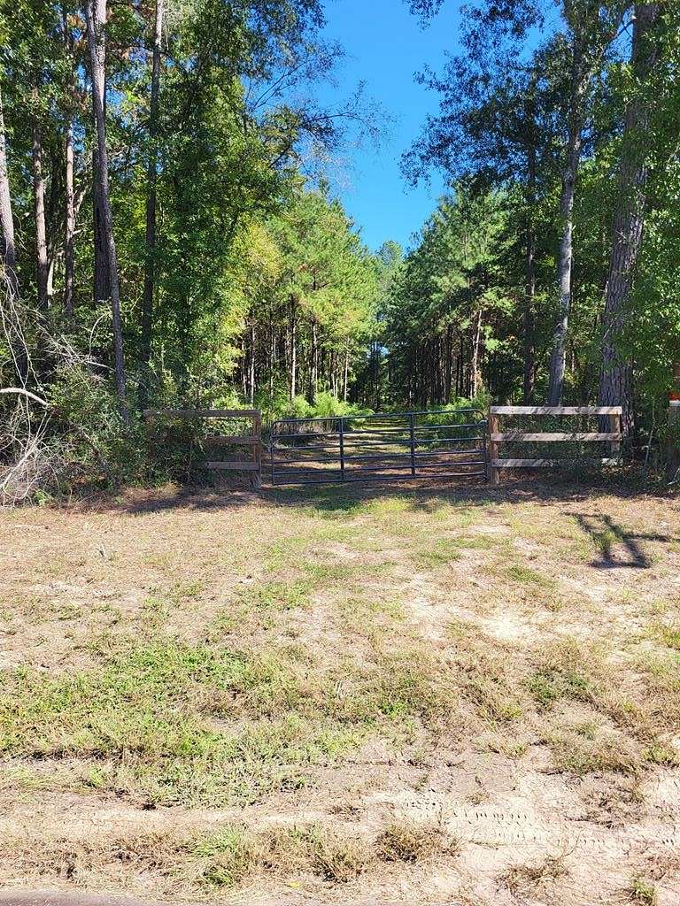 14.4 Acres of Land for Sale in Lufkin, Texas