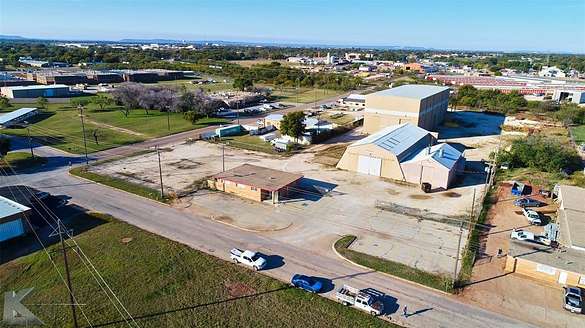 3.9 Acres of Improved Commercial Land for Sale in Abilene, Texas