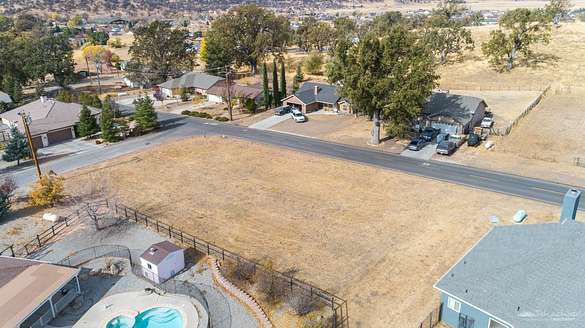 0.31 Acres of Residential Land for Sale in Tehachapi, California
