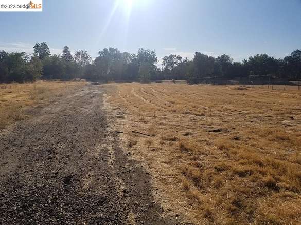 1 Acre of Residential Land for Sale in Sacramento, California