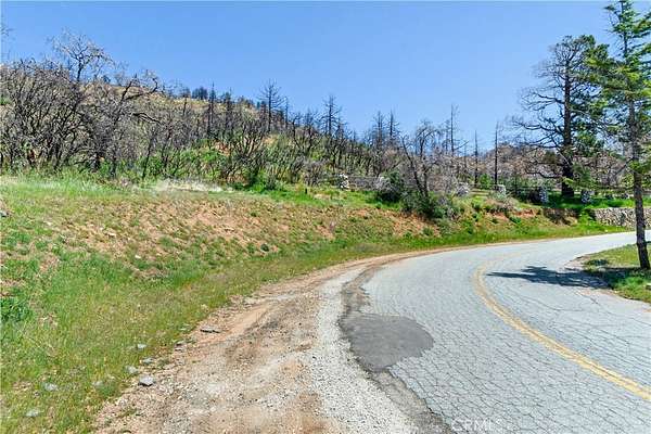 24.2 Acres of Land for Sale in Oak Glen, California