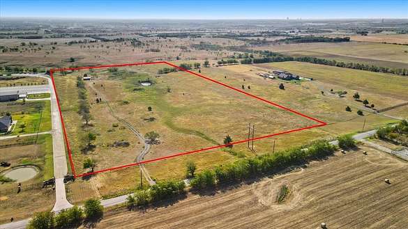 19.5 Acres of Land for Sale in Denton, Texas