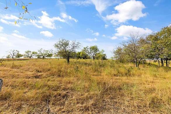 2.1 Acres of Residential Land for Sale in Itasca, Texas