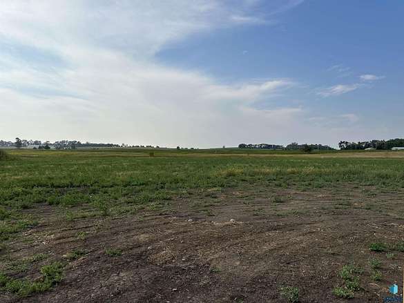 1 Acre of Residential Land for Sale in Madison, South Dakota