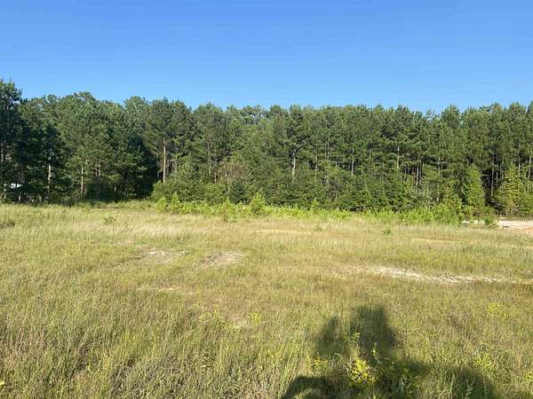 1.28 Acres of Land for Sale in Lexington, Tennessee