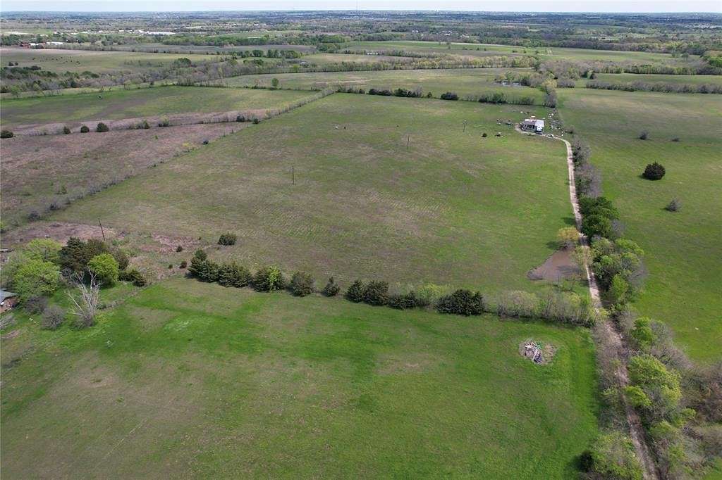 19.5 Acres of Recreational Land for Sale in Campbell, Texas