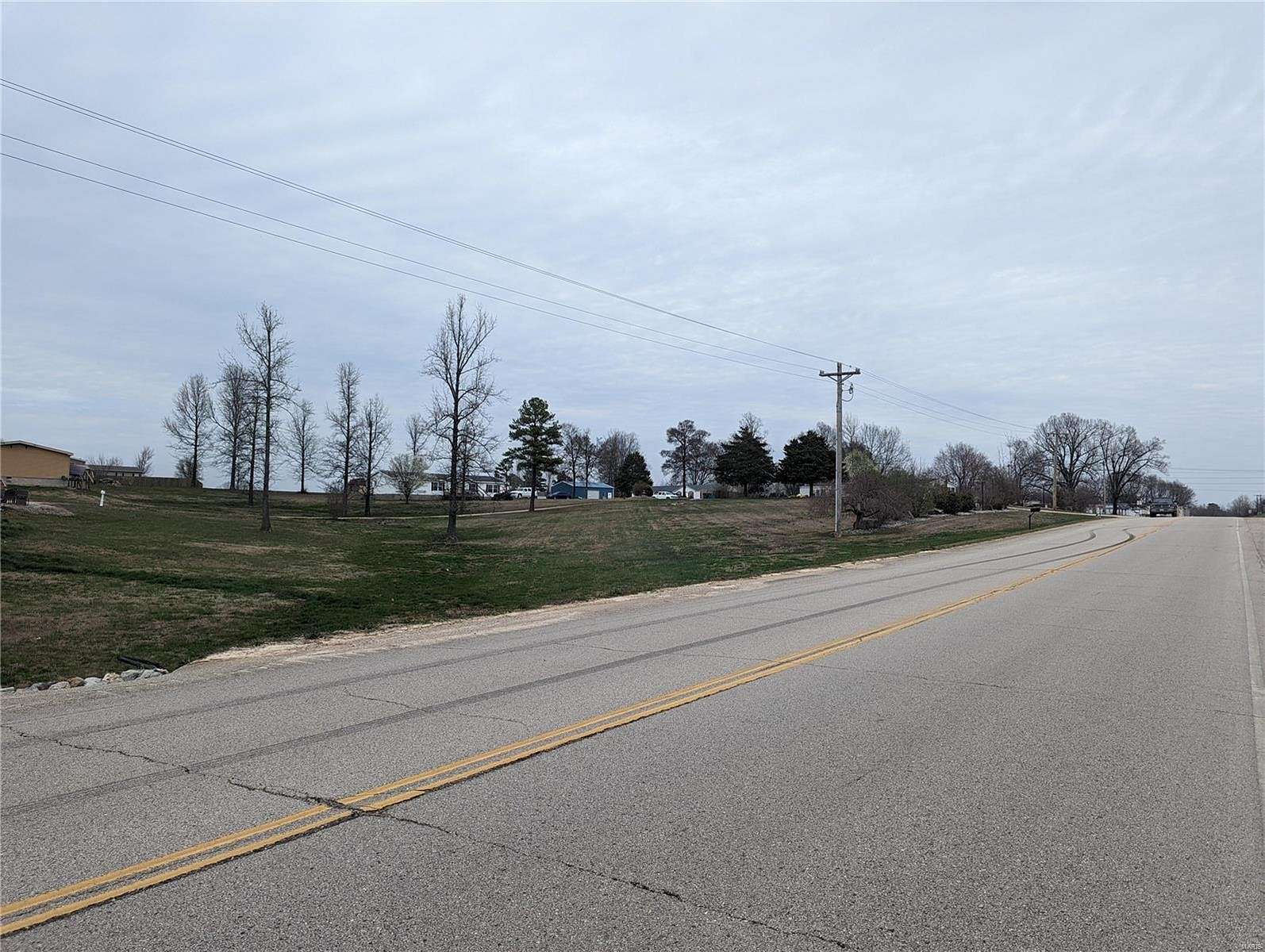 0.85 Acres of Residential Land for Sale in Poplar Bluff, Missouri