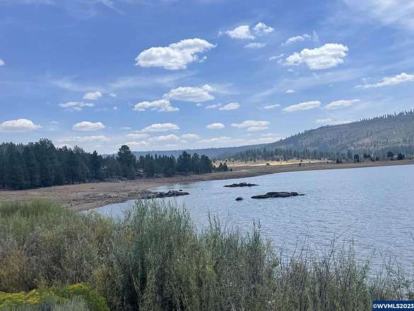 20 Acres of Land for Sale in Lakeview, Oregon
