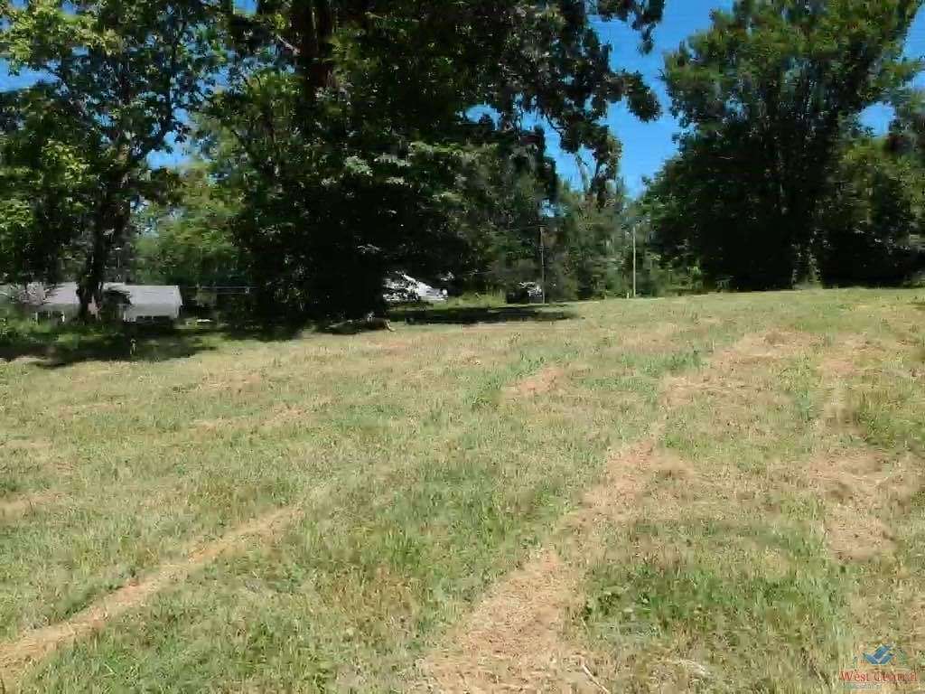 1.2 Acres of Residential Land for Sale in Clinton, Missouri