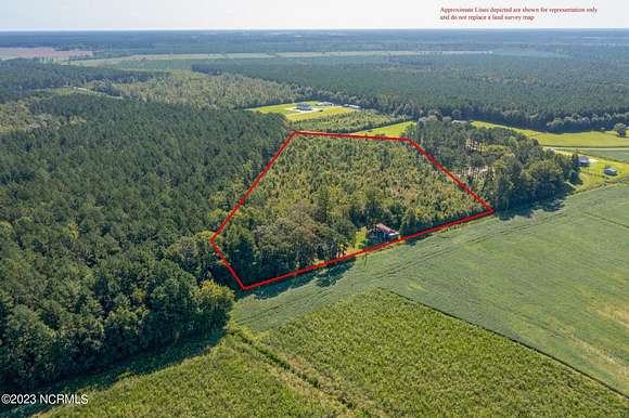 10 Acres of Residential Land with Home for Sale in Kinston, North Carolina