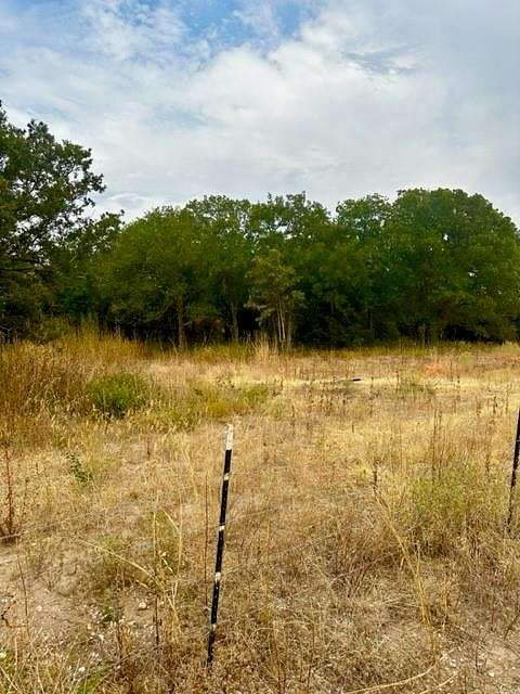 5 Acres of Land for Sale in Bridgeport, Texas