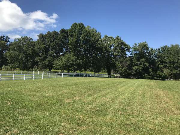 10.8 Acres of Land for Sale in Dunlap, Tennessee