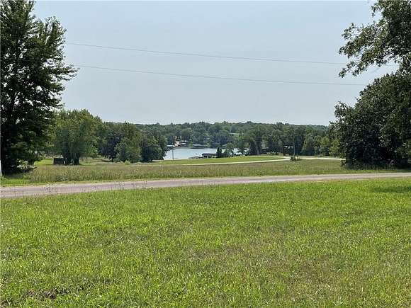 0.55 Acres of Residential Land for Sale in Altamont, Missouri