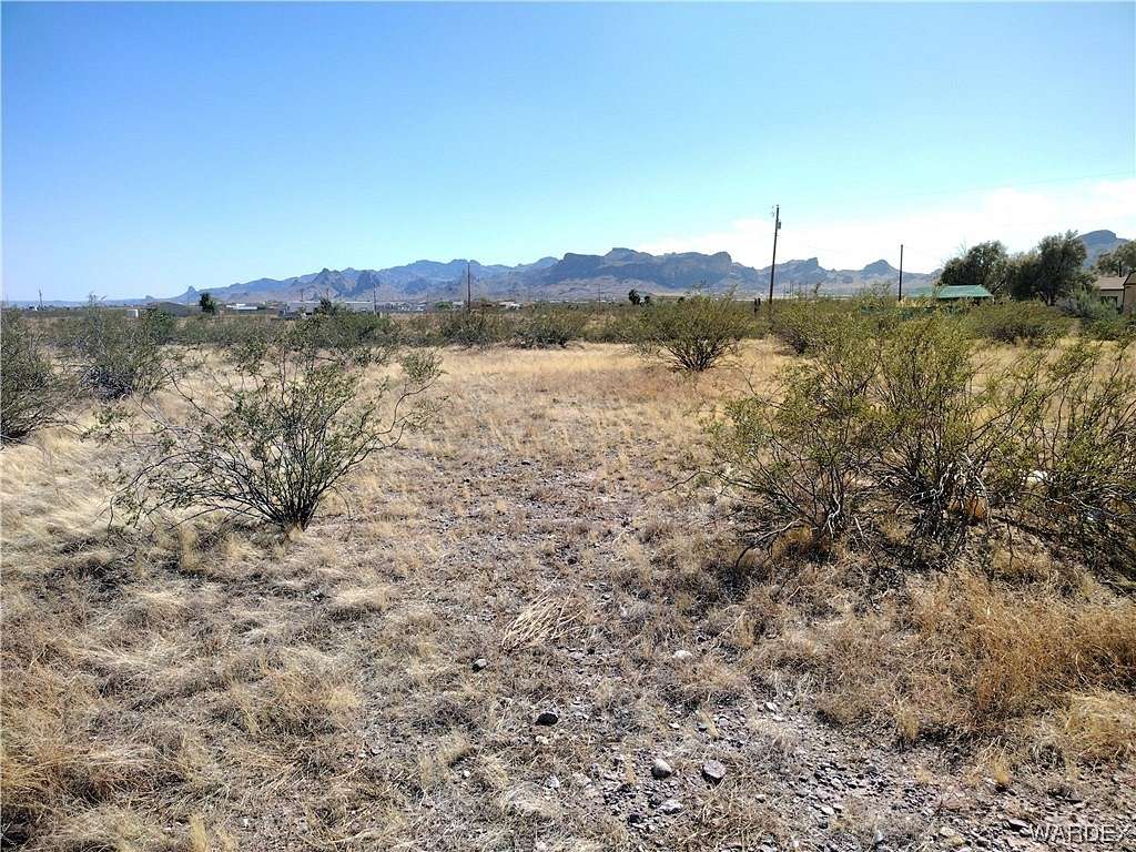 2.3 Acres of Land for Sale in Golden Valley, Arizona