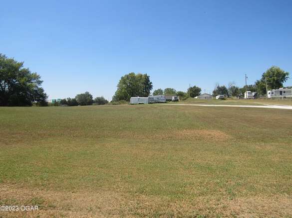 5.1 Acres of Improved Commercial Land for Sale in Joplin, Missouri