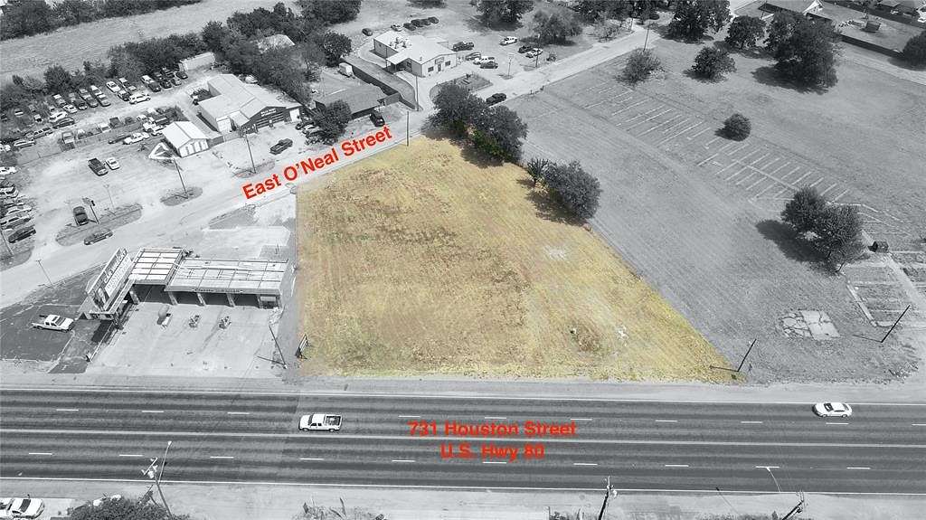 0.86 Acres of Commercial Land for Sale in Wills Point, Texas
