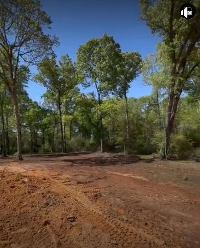 5 Acres of Residential Land for Sale in Nacogdoches, Texas