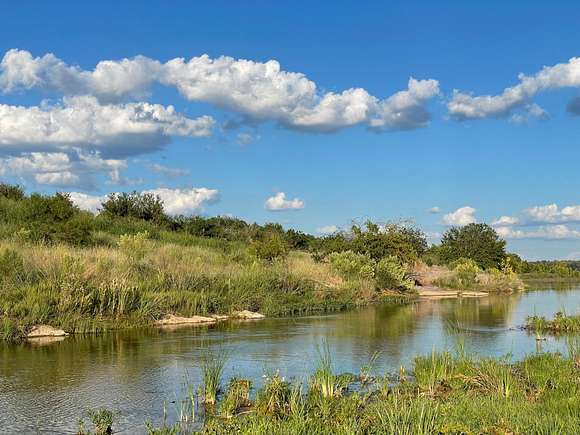 10 Acres of Land with Home for Sale in Art, Texas