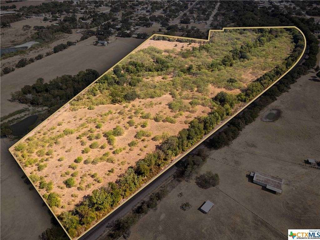 28.1 Acres of Agricultural Land for Sale in Giddings, Texas