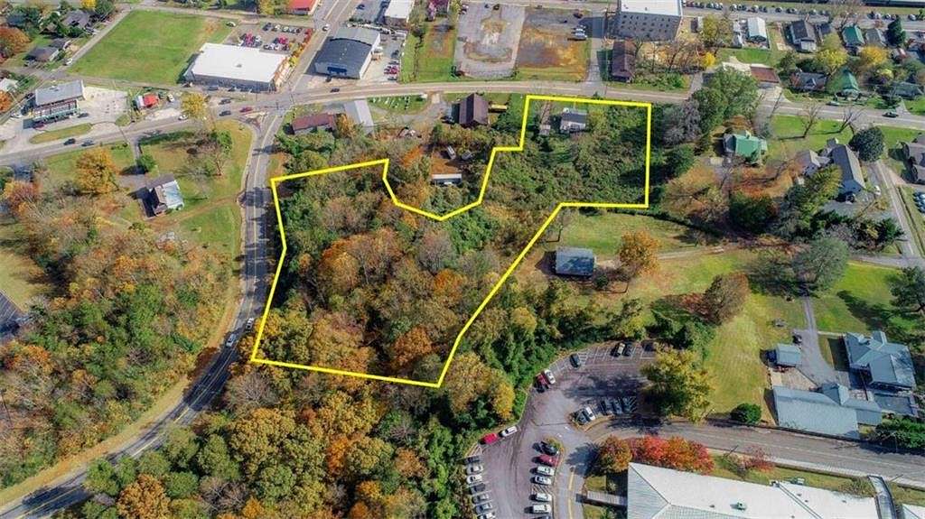 3.5 Acres of Improved Commercial Land for Sale in Blue Ridge, Georgia
