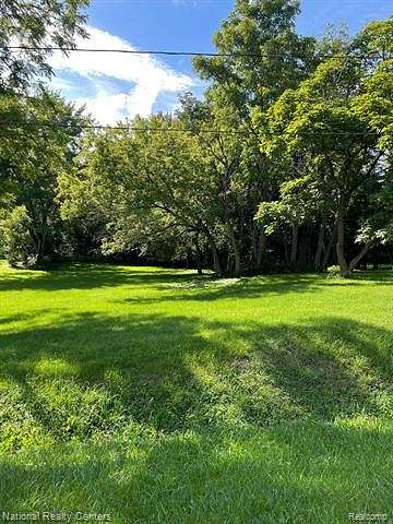 0.7 Acres of Residential Land for Sale in Grand Blanc, Michigan