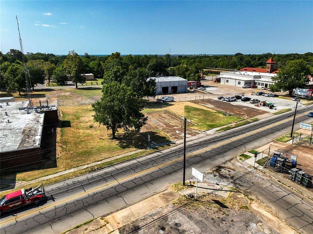 0.528 Acres of Commercial Land for Sale in Paris, Texas