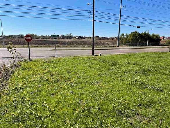 0.5 Acres of Commercial Land for Sale in Memphis, Tennessee