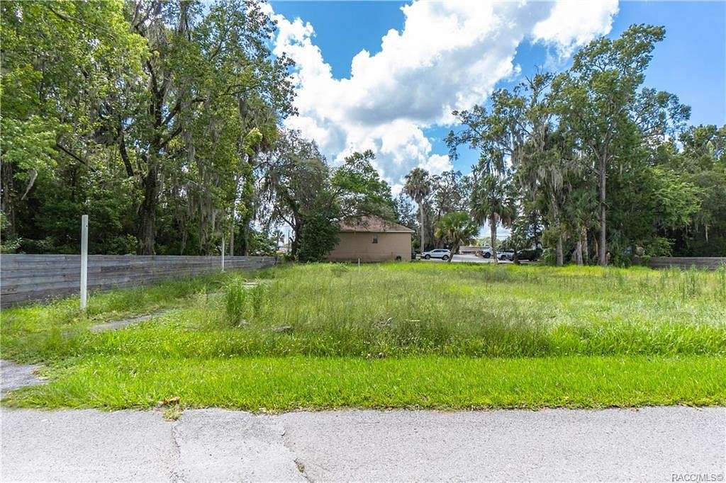 0.34 Acres of Commercial Land for Sale in Crystal River, Florida
