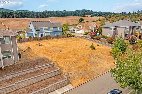 0.26 Acres of Residential Land for Sale in McMinnville, Oregon